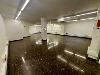 Oficina en venta en Sant Antoni en Barcelona
