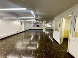 Oficina en venta en Sant Antoni en Barcelona