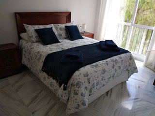 Piso en alquiler en Los Naranjos - Las Brisas en Marbella