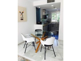 Piso en alquiler en Los Naranjos - Las Brisas en Marbella