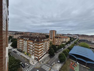 Piso en alquiler en Pumarín en Gijón