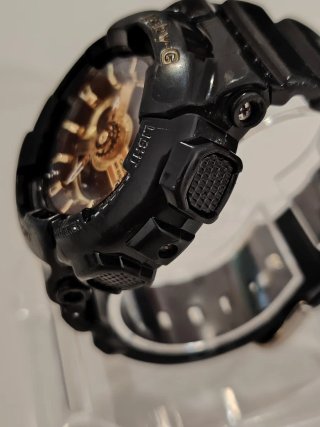 Casio Baby-G BA-110 Negro y Dorado