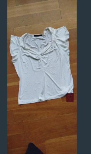 Varias prendas de ropa
