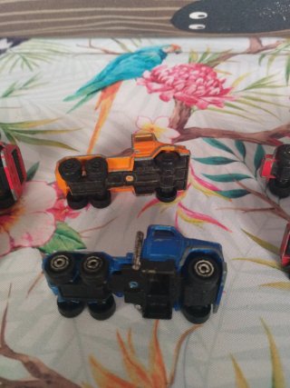 Lote 6 cabezas tractoras Majorette