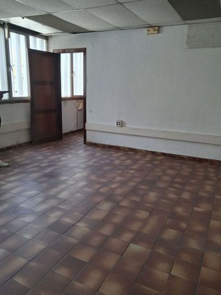 Nave industrial en venta en Gràcia en Sabadell