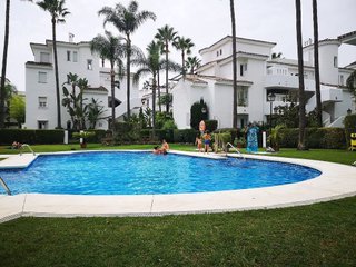 Piso en alquiler en La Dama de Noche-La Alzambra en Marbella