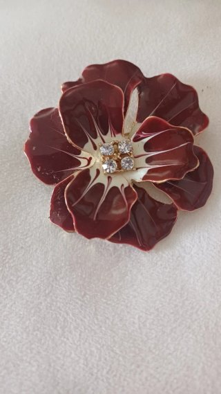 Spilla fiore vintage con strass