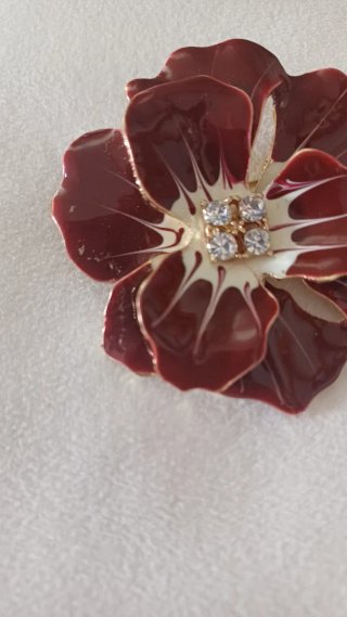 Spilla fiore vintage con strass
