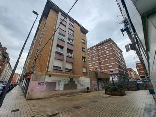Piso en venta en Pumarín en Gijón