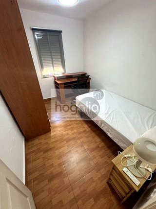 Piso en alquiler en Juan XXIII en Sevilla