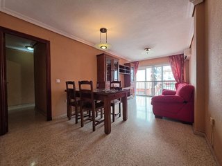 Piso en alquiler en Fontanal - San Carlos - San José en Sevilla