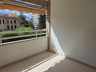 Piso en alquiler en Ensanche - Diputación en Alicante