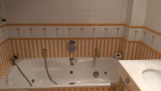 Piso en alquiler en Plaza España - Villa Pilar - Reyes Católicos - Vadillos en Burgos