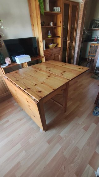 Mesa extensible de madera