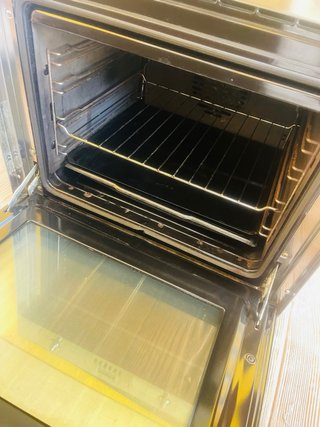 Horno y vitrocerámica en buen estado