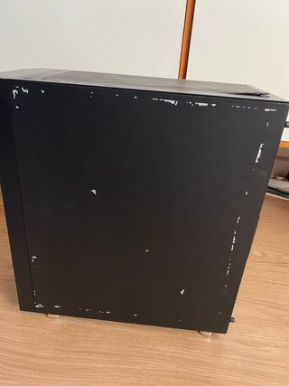 Caja PC con refrigeración líquida
