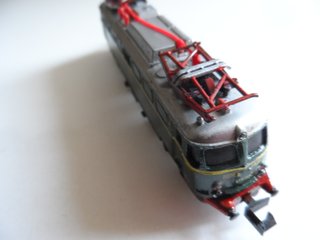 LOCOMOTORA RENFE 274- 7408 BAÑERA MINITRIX ESCALA