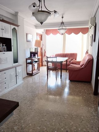 Piso en alquiler en Tres Huertas - El Torrejón - El Cerezo en Sevilla