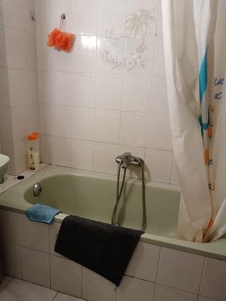 Piso en alquiler en Tres Huertas - El Torrejón - El Cerezo en Sevilla