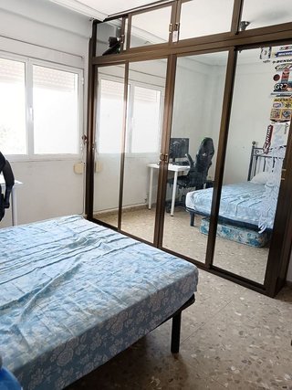 Piso en alquiler en Tres Huertas - El Torrejón - El Cerezo en Sevilla