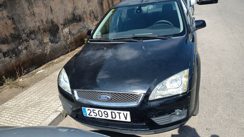 Ford Focus 1.6 ghia 2005 - foto 1
