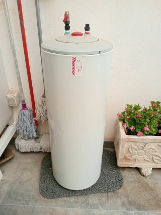 Termo eléctrico Termo gris/blanco