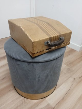 Máquina de escribir Hispano Olivetti Studio 42