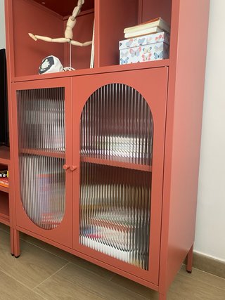 Vitrina metálica Terracota con Puertas de Cristal
