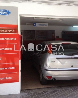 Local comercial en venta en Tres Huertas - El Torrejón - El Cerezo en Sevilla