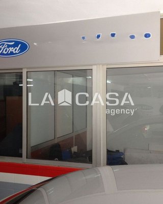 Local comercial en venta en Tres Huertas - El Torrejón - El Cerezo en Sevilla