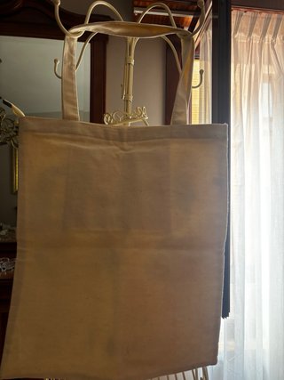 Bolsa de tela juvenil street fashion.