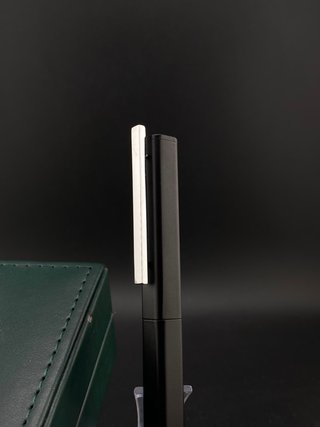 Pluma Estilográfica Monteverde Cube Negro Mate