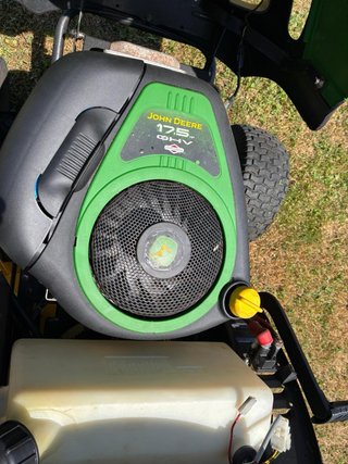 Tractor cortacésped John Deere LR175