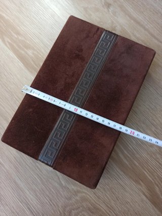 Caja puros tabaco años 60 cuero y madera, con seña