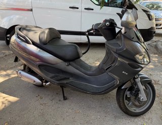 Piaggio X9 Maxi Scooter Gris