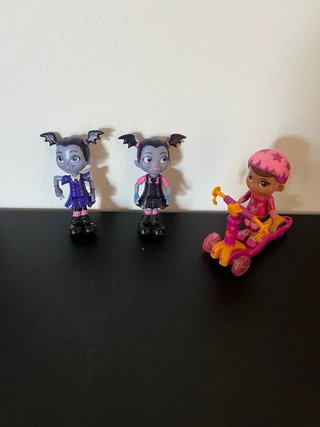 Coche Vampirina Morado