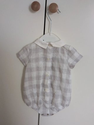 Pelele bebé Mayoral cuadros blanco y gris