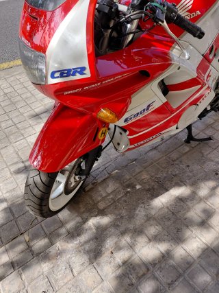 Honda CBR 600 F