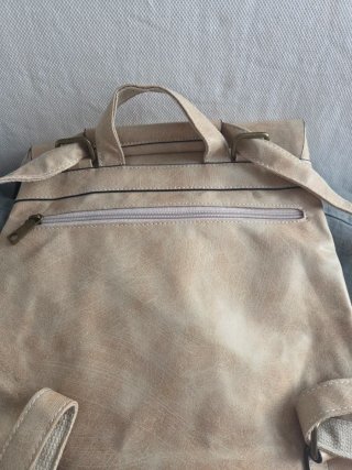 Bolso Mochila Beige y Marrón