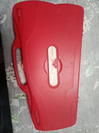 Xilófono infantil con baquetas.