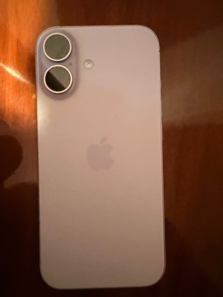 iPhone 17 Morado