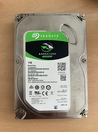 Disco Duro Seagate 1TB - Con Defectos