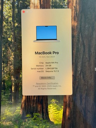 MacBook Pro 14 Gris Espacial