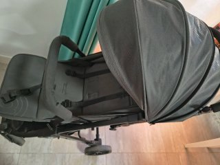 Silla de paseo gris oscuro