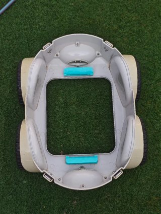 Robot Limpiafondos Piscina Naia QP