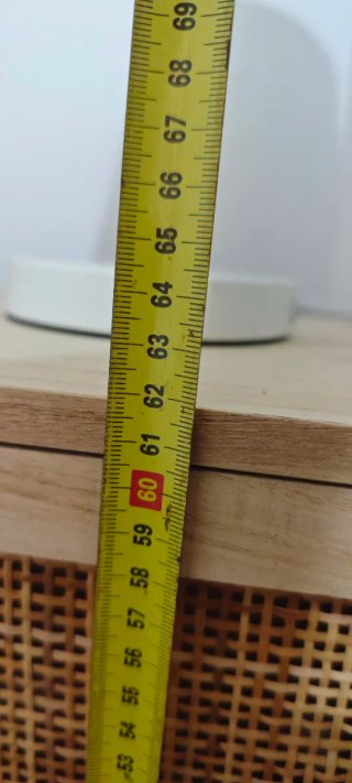 Mesita de noche madera y ratán