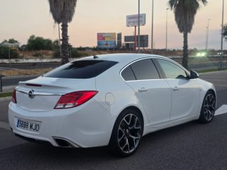 Opel Insignia 2011