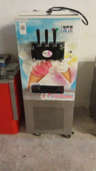 Máquina de helados Soft 3 grifos