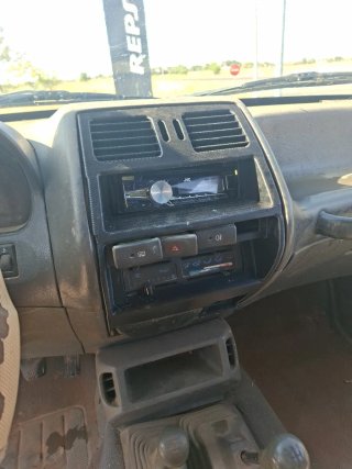 Nissan Terrano II 1998