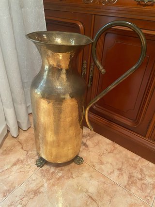 Paragüero de latón con patas de garra